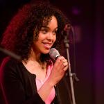 16 jarige Doeska Vrede verleid haar publiek tijdens The Hague Jazz