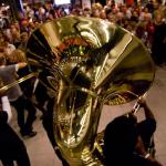 Tuba van Hot 8 Brass Band foto Hans Speekenbrink
