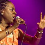 Sharon Jones foto Hans Speekenbrink