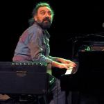 Stefano Bollani in Lataren Venster